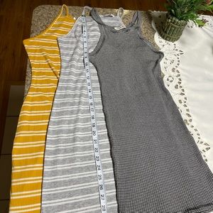 Bundle of 3 bodycon summer dresses Small